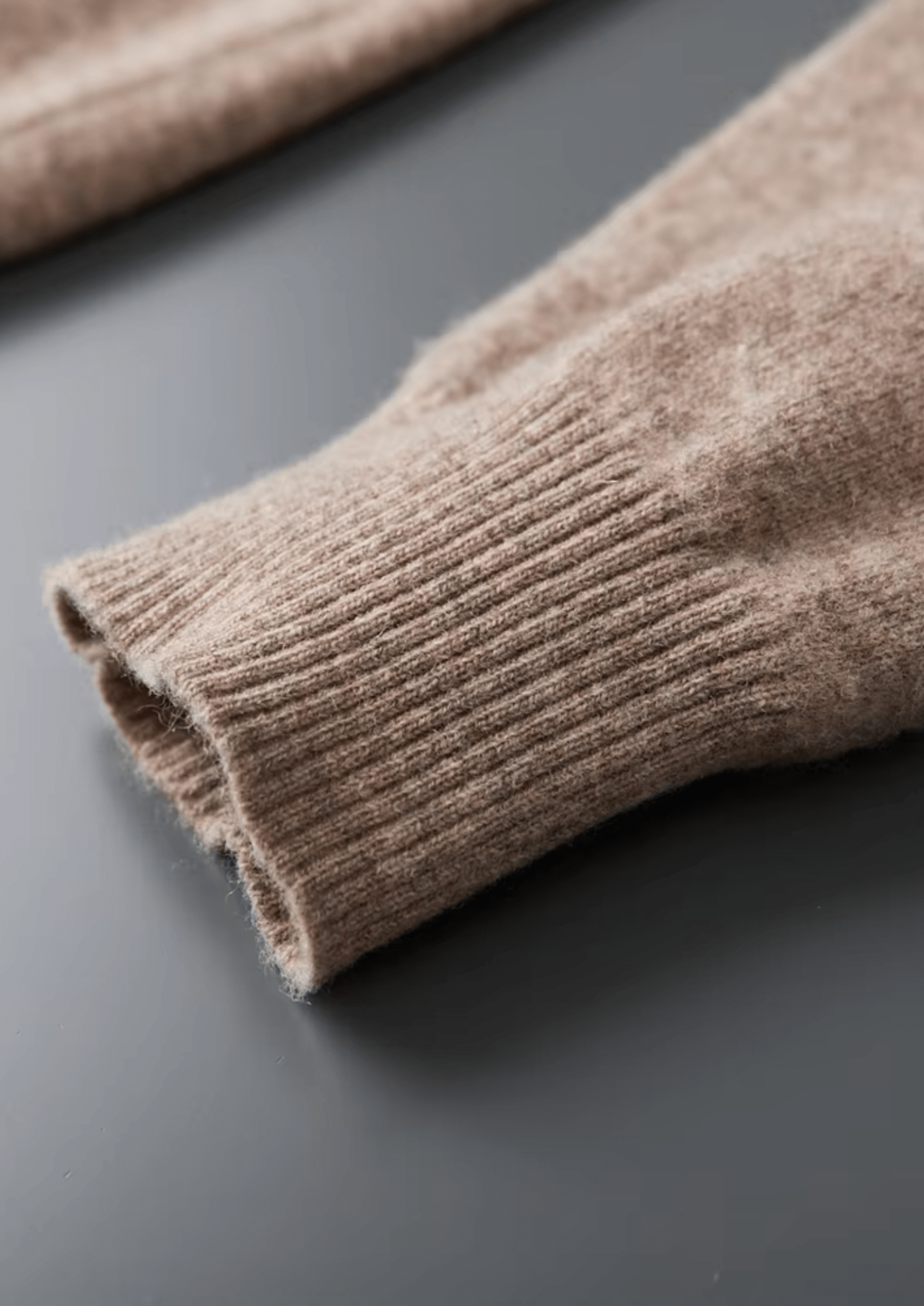 PURE EXTRA - FINE MERINO WOOL LEISURE HOODIE - Derada