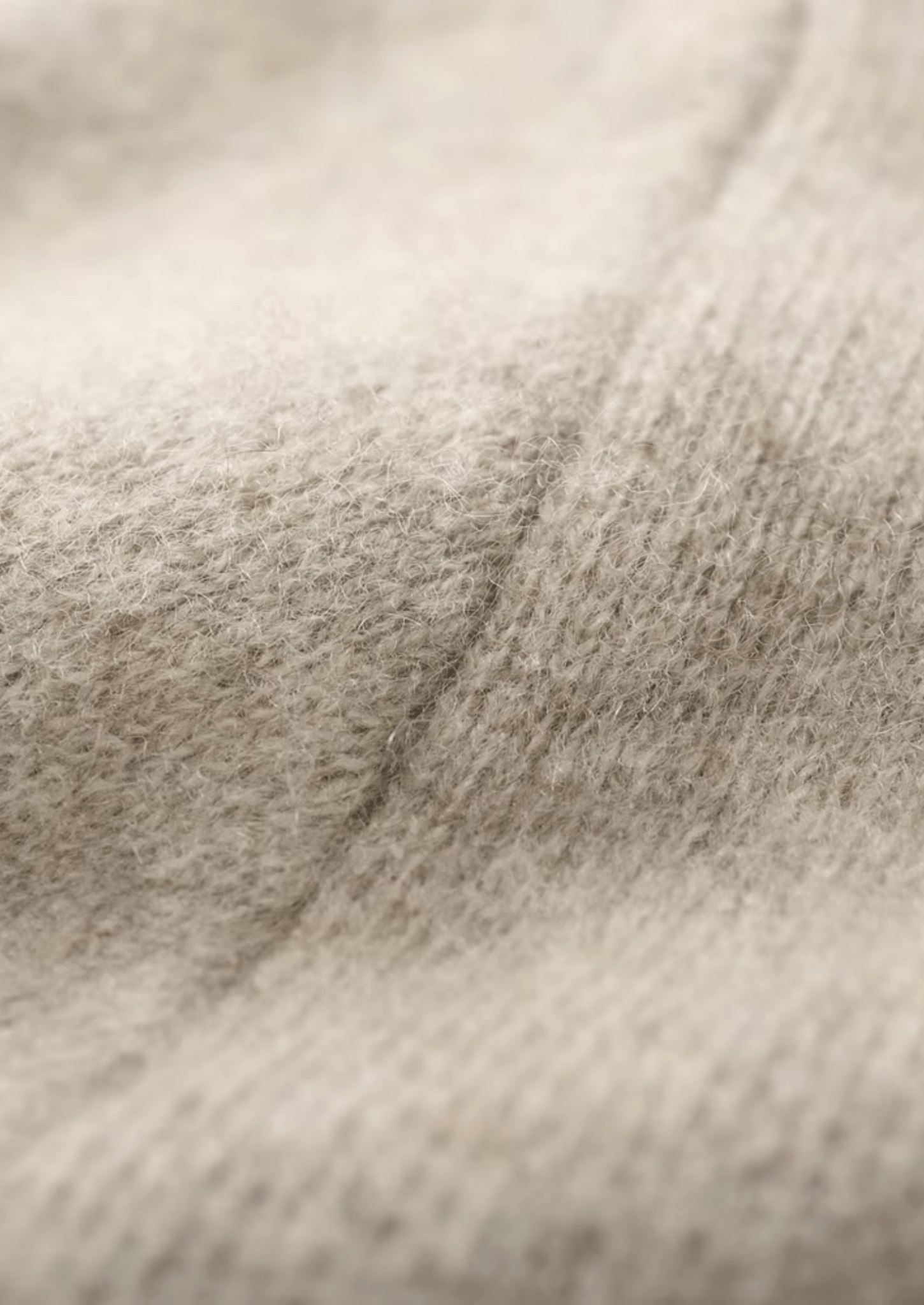 PURE EXTRA - FINE MERINO WOOL V - NECK CARDIGAN - Derada