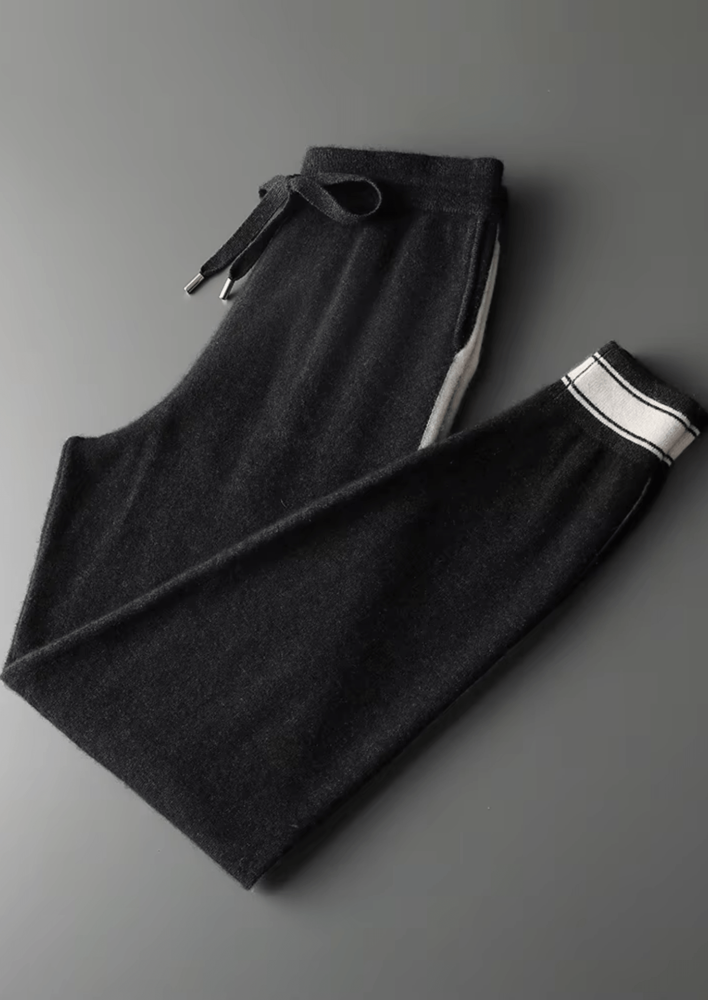 PREMIUM CASHMERE LEISURE SET - Derada